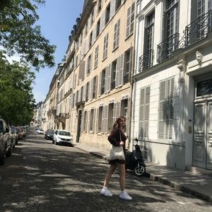 Meet your Posher, Lauren